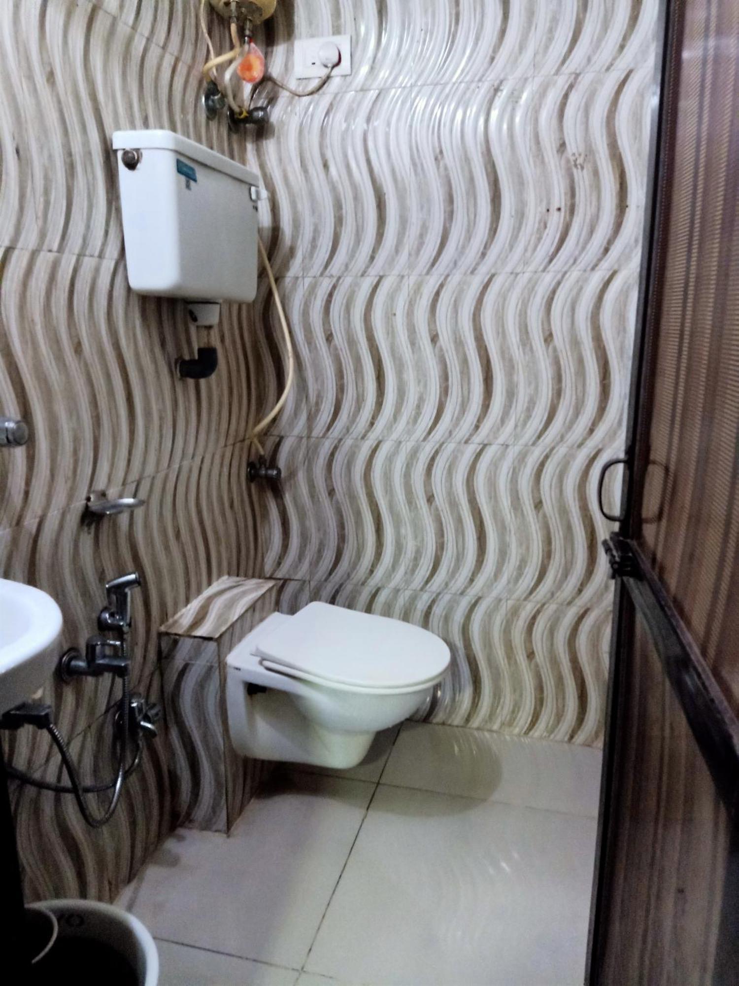 Hotel Central Inn Мумбай Стая снимка